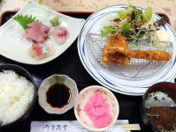 お食事処 秀 日替わりおすすめ 刺身 フライ 魚 三重県 紀北町 紀伊長島 古里