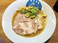 京都　キラメキノトリ　伏見　横大路店　鶏とんこつラーメン　醤油　キラメキ醤油